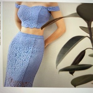 Scallop hem lace top & skirt set